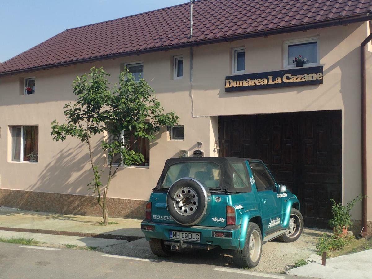 Casa de Oaspeti Dunarea la Cazane Dubova Esterno foto